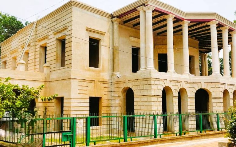 Warren Hastings House, Barasat