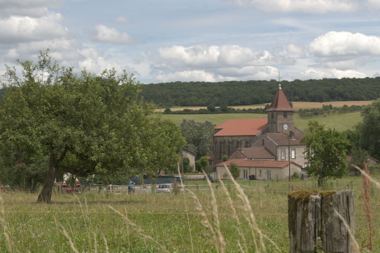 Saint Maurus and the parish hall of Gemmelaincourt