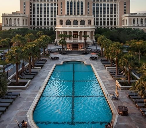 a luxury hotel in lafayette (la)