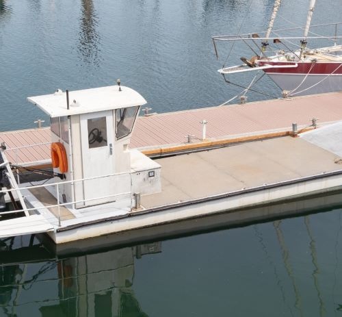 pontoon boat