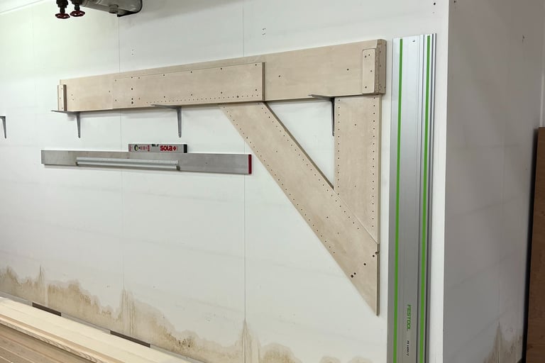 Wall mount tools, DriftingDonkey, Class Globe 5.80, Hull # 208