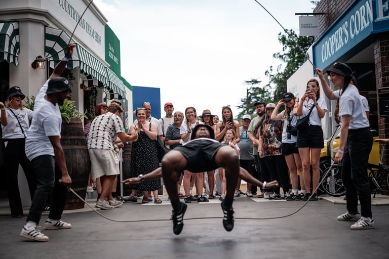Goodwood 2025 - Double Dutch - Ropestylers
