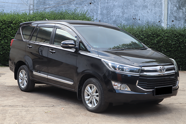 Sewa Mobil Inova Reborn Bandung