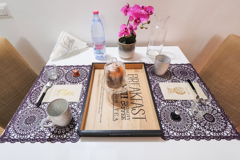 Apartment Rentals - Milan Corso Genova 