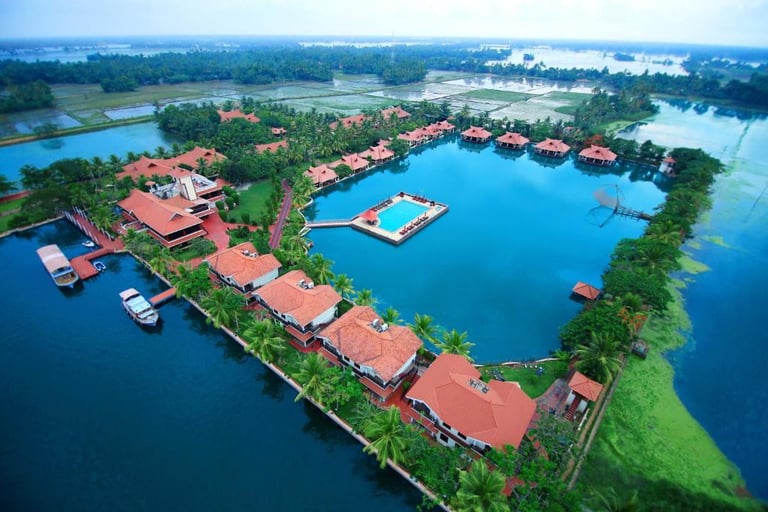 op Destinations for Weddings in Sterling Lake Palace Alleppey