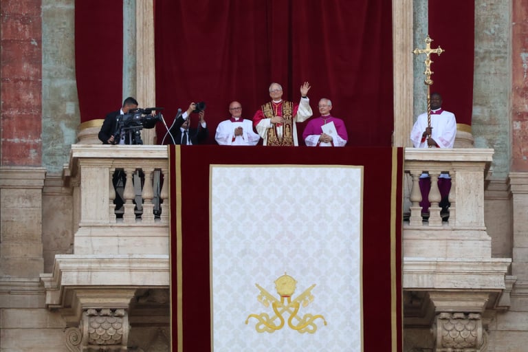 El papa Leon XIV en la sección del Vaticano de la página Voces de amor y vida