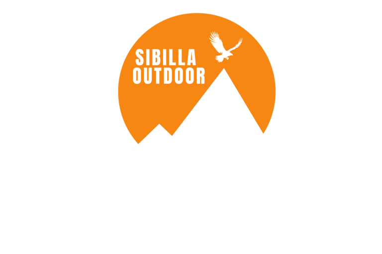 Logo con montagna e aquila di sibillaoutdoor