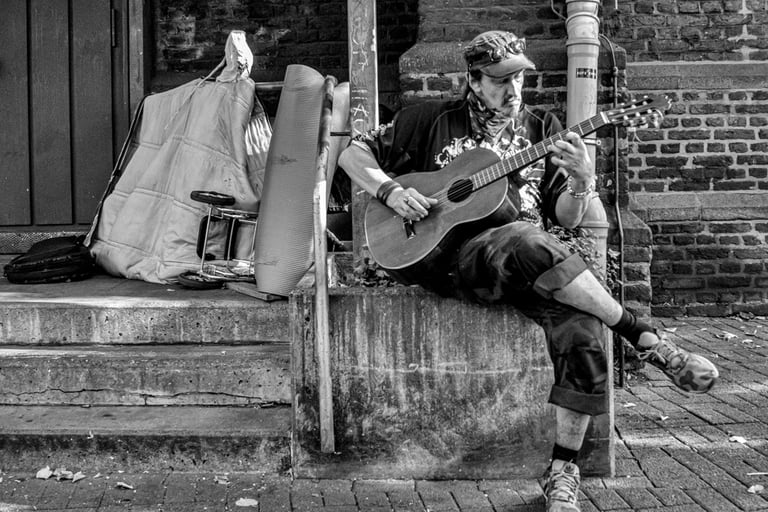 Reinhard Mokros: Straßenmusiker in Duisburg