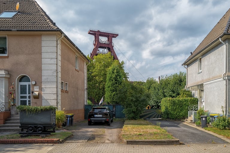 Wohnhaus vor Zeche Zollverein in Essen