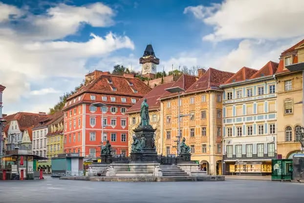 A wide view of the vibrant Hauptplatz square, showing why Graz is worth visiting on a trip to Austria.