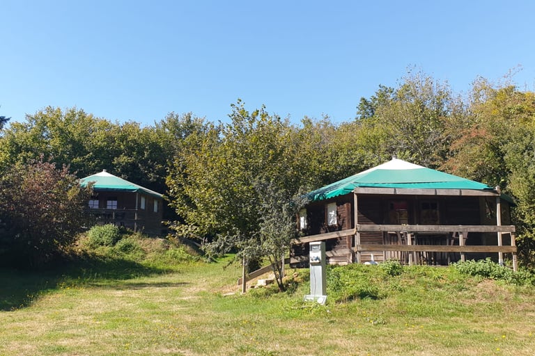 Bungalow beim Hotel Camping sur Yonne