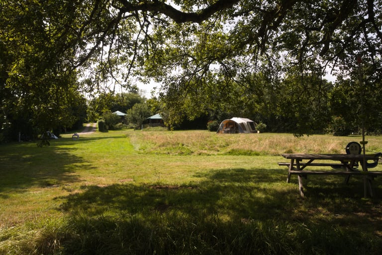 Camping beim Hotel Camping sur Yonne