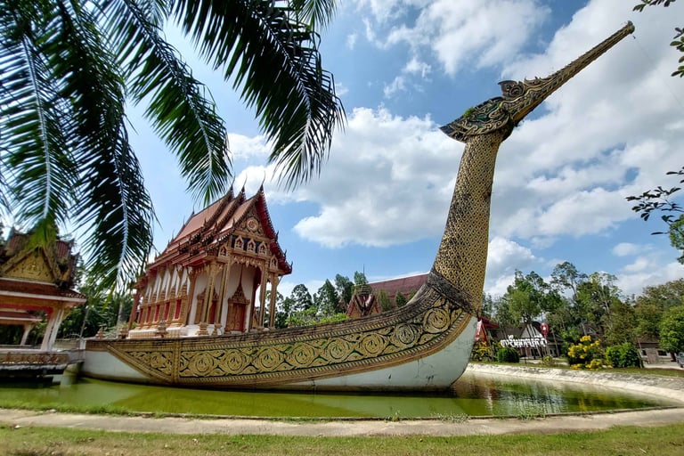 phang nga Bang Riang Phra Ubosot Ruea Supan Hong temple boat