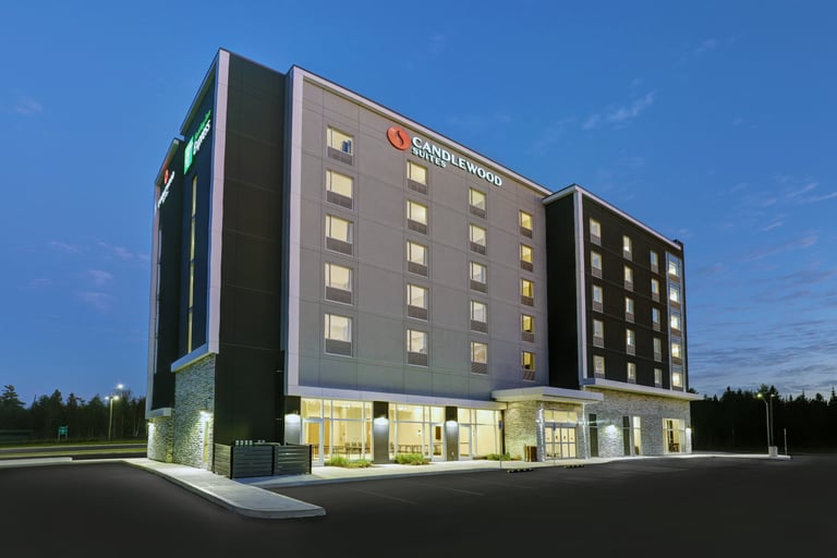 Candlewood suites Kingston West YGKKG