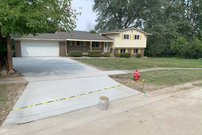 Professional Concrete Driveway In Grand Blanc, Mi