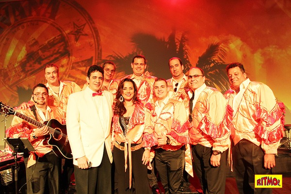 EVENT ENTERTAINMENT PROPOSAL Featuring: RITMO!® Caliente del Caribe Band & Dancers