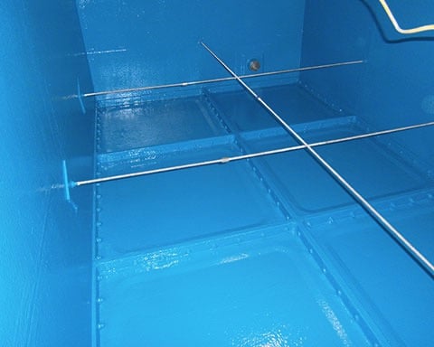 عزل خزانات في الخبر