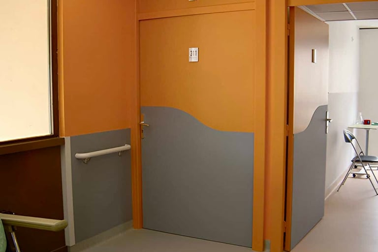 centre-hospitalier-ch-protection-porte