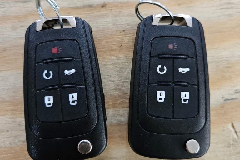 Smart key fobs for push-to-start vehicle replacement and programming