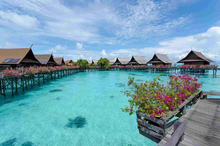 Beautiful waters at Sipadan Kapalai Dive Resort