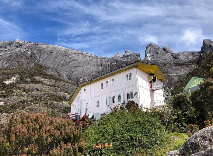 Laban Rata Resthouse