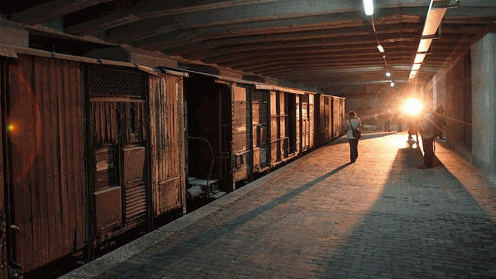 Liliana Segre Holocaust Auschwitz survivors Binario 21 Milano 