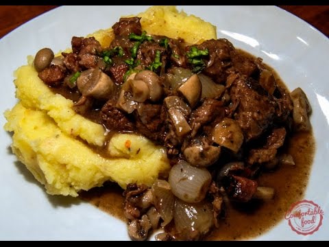 polenta-funghi-spezzatino-slow food Italy