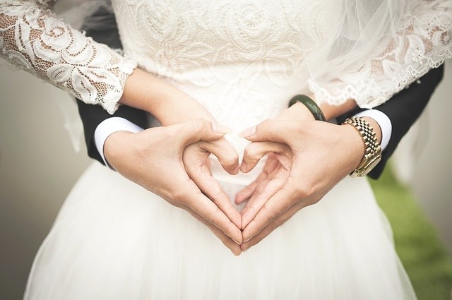 Vins de mariage et fiançailles Les Vins Magnifiques France et Aveyron