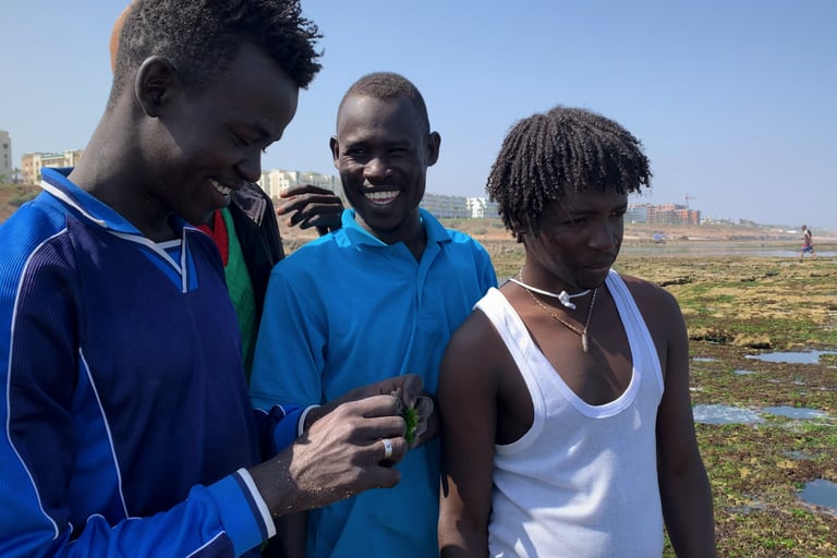 "THIS JUNGO LIFE" takes us inside the lives of young refugees and asylum seekers from Sudan, living on the streets of Morocco