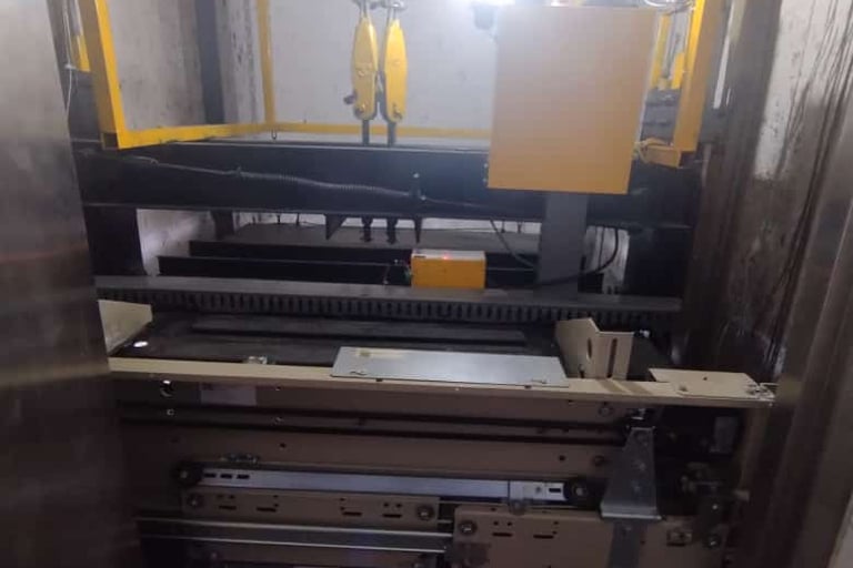 a machine that is sitting on a table