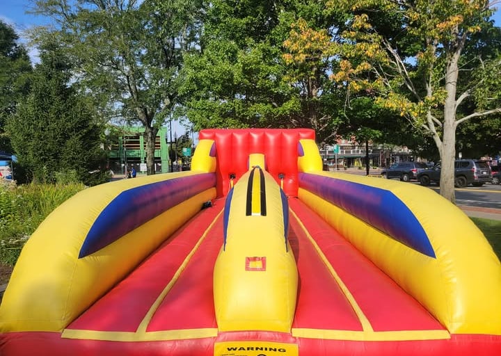 dual lane bungee run