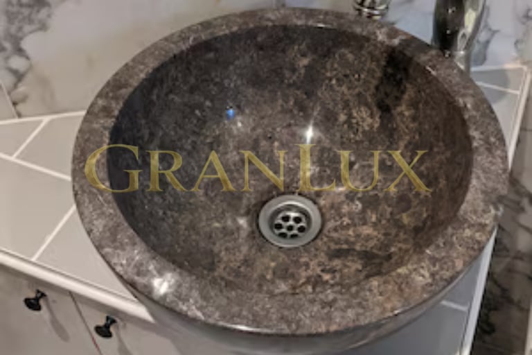 Раковина з дідковицького граніту