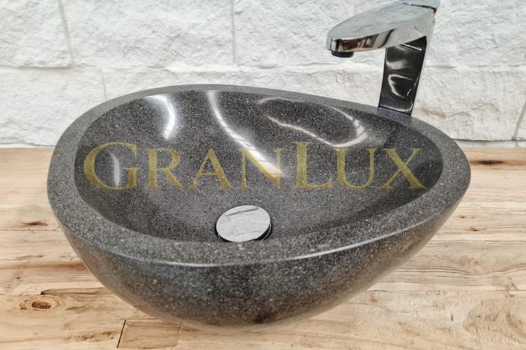 Раковина з токівського граніту