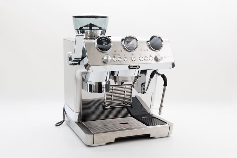 DeLonghi La Specialista Maestro Cold Brew (EC9885) Coffee Machine