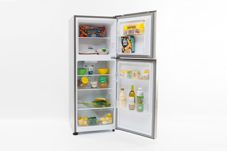 Hisense HRTF206S Fridge Freezer