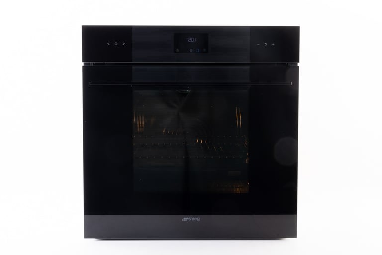 Smeg SOPA6102TB3 WAll Oven