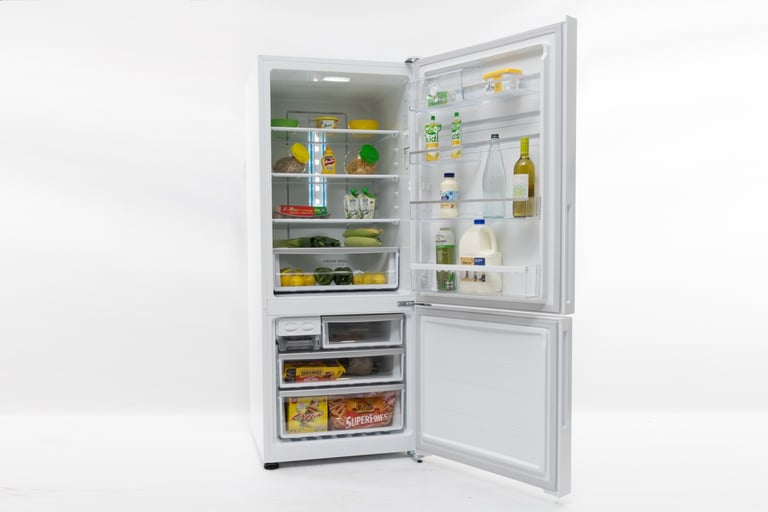 Westinghouse WBB3400WK Fridge Freezer