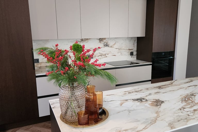 "kvarco stalviršis virtuvės baldams"