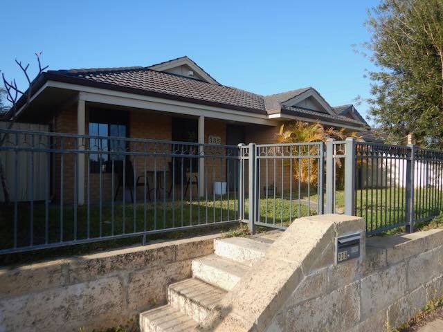 Perth brick & tile home being inspected by registered inspector 