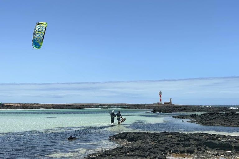 Clase de kite en los lagos de El Cotillo