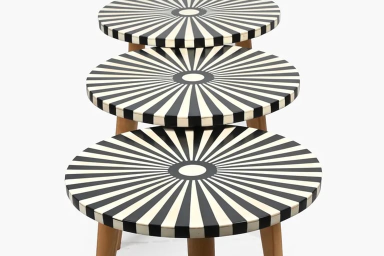 Handmade resin table with bone inlay and wood inlay – customizable in size and color.