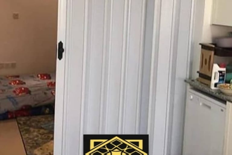 تفصيل باب مخفي