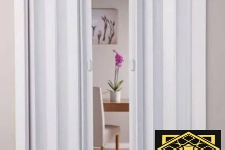 أبواب سحب خشبية