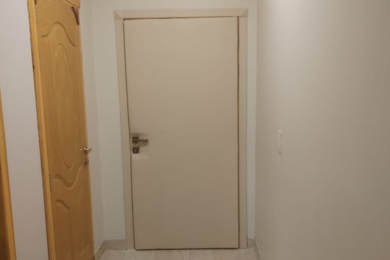 حل مشكلة صوت الباب