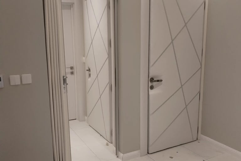 معالجة الفجوات الجانبية للباب لمنع الضوضاء