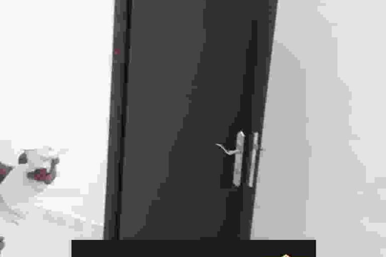 عازل صوت للباب 1