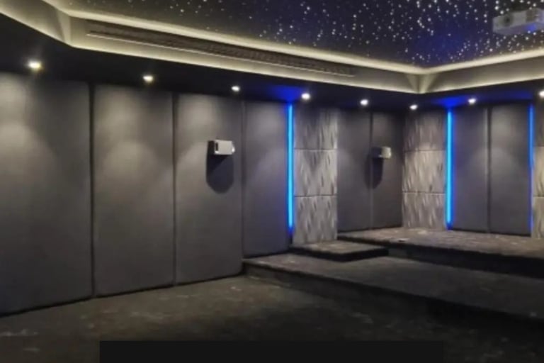 سقف روز واسقف غيوم 0559854881 لوحات مضيئة لوحات بلاك لايت ديكورات مضية9