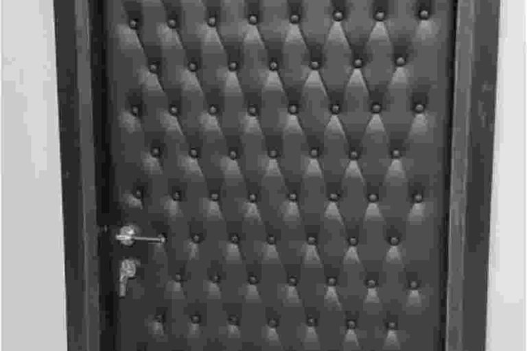 عازل صوت للباب https://decorationworld.shop/25