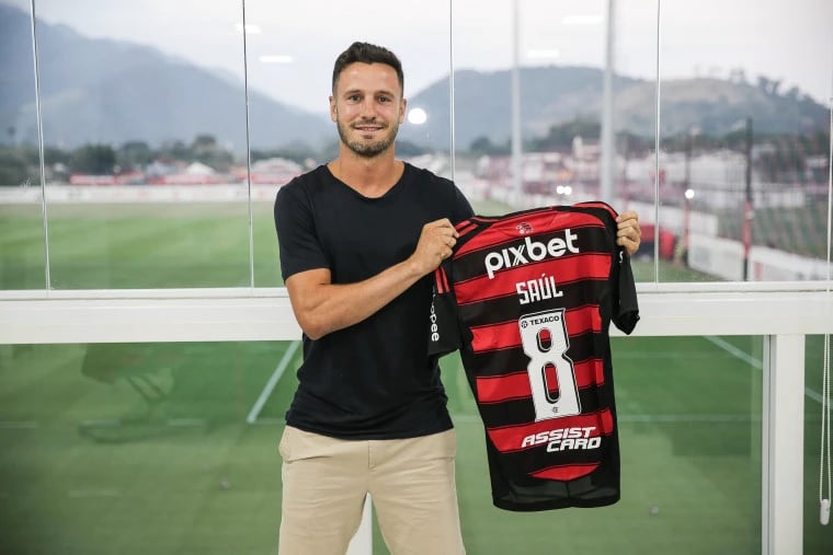 Apresentação Saúl Ñiguez no Flamengo.
