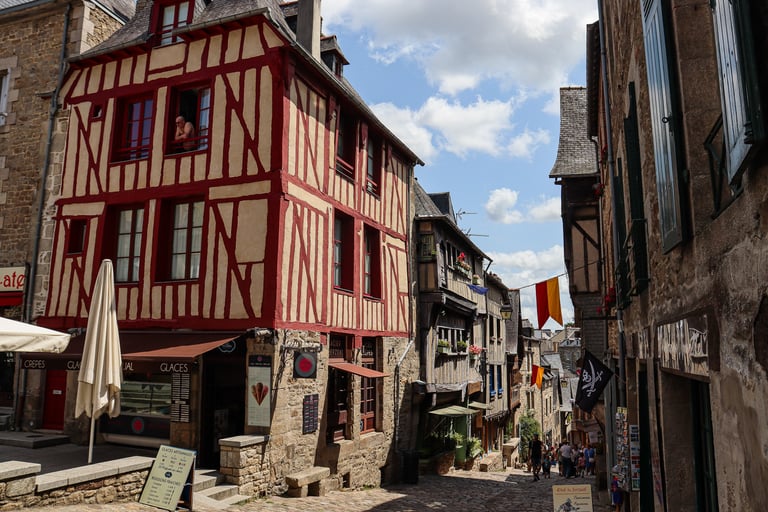 Dinan